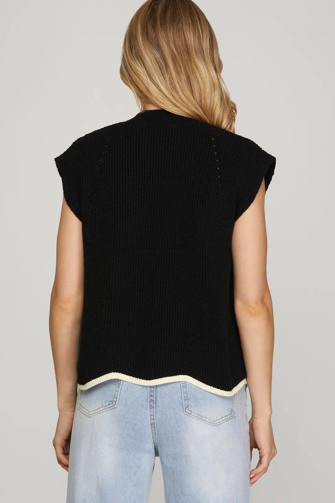 Floral Scallop Hem Sweater