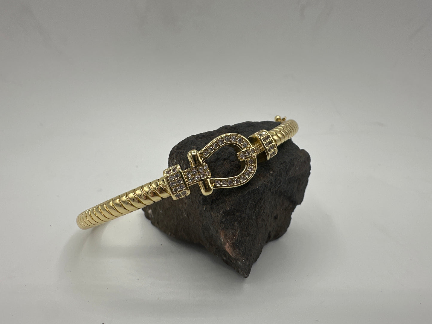 18K PVD Gold Horseshoe Bangle