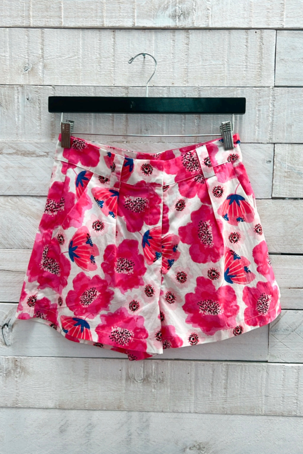 Floral Print Shorts- Pink