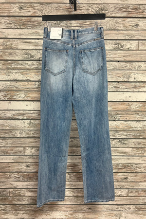 90's Wide Straight Jeans- Light Wash