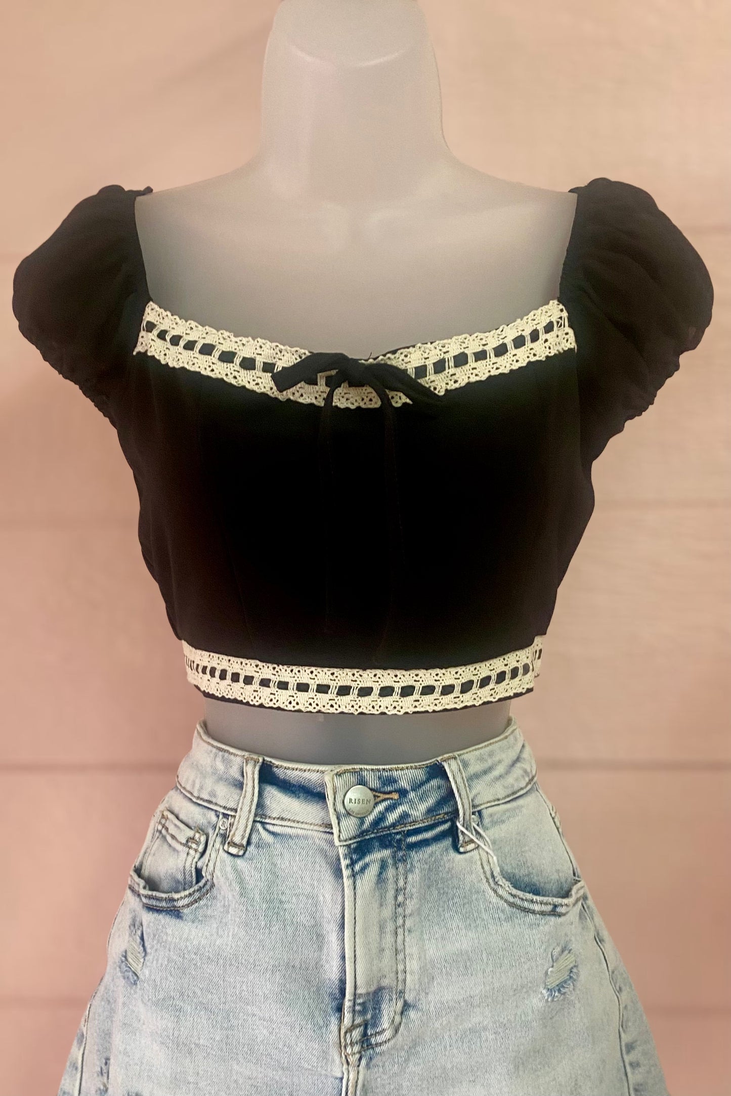 Lace Trim Contrast Crop Top